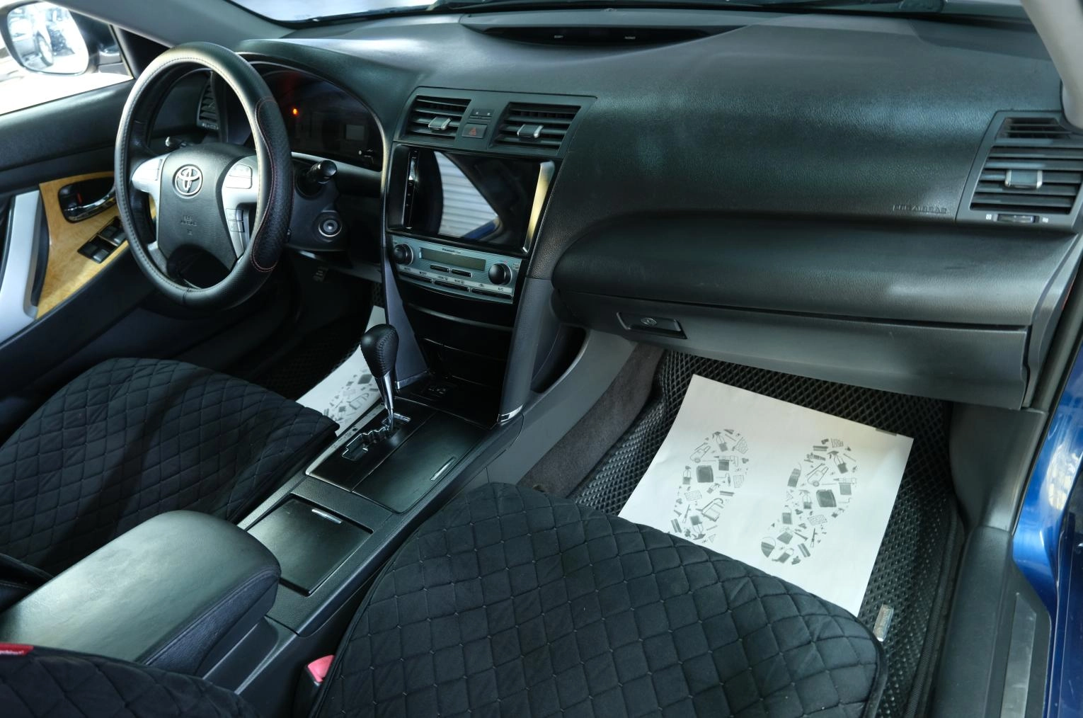 Toyota Camry 18 из 22