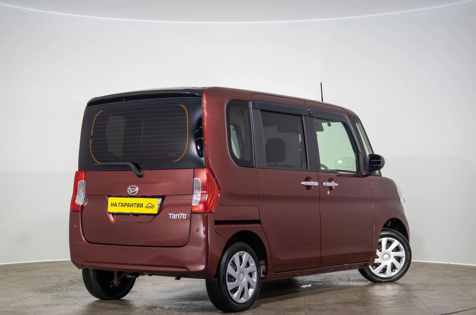 Daihatsu Tanto 4 из 19