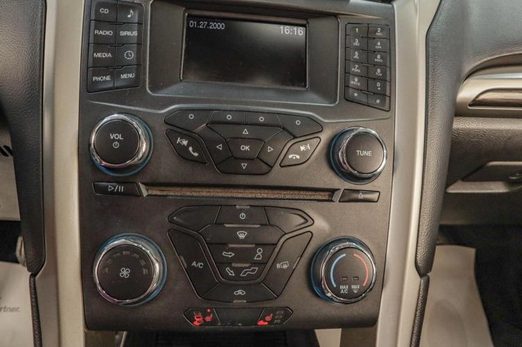 Ford Fusion (North America) 13 из 17