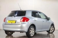 Toyota Auris 6 из 15