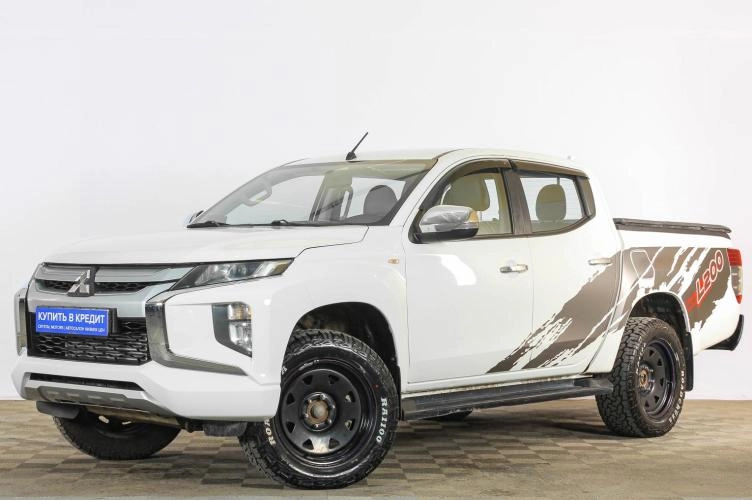 Mitsubishi L200 3 из 6