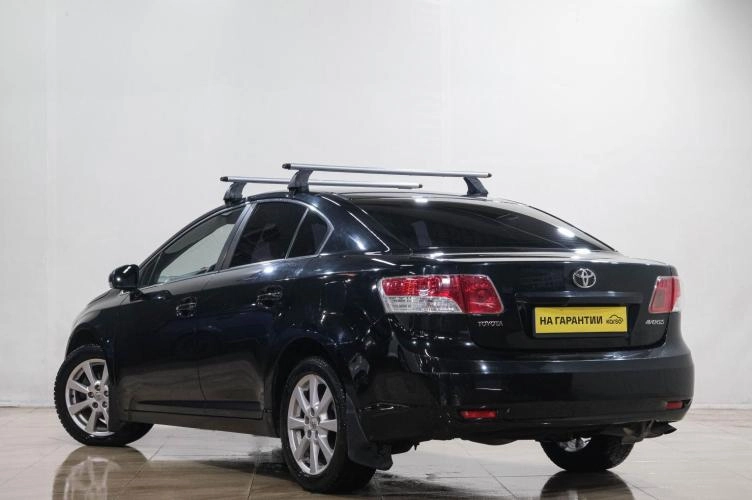 Toyota Avensis 4 из 6