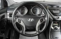 Hyundai Elantra 13 из 19