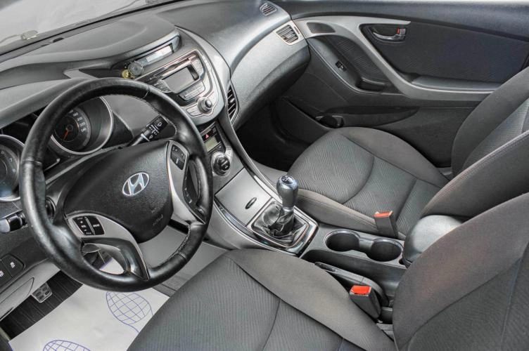 Hyundai Elantra 7 из 19