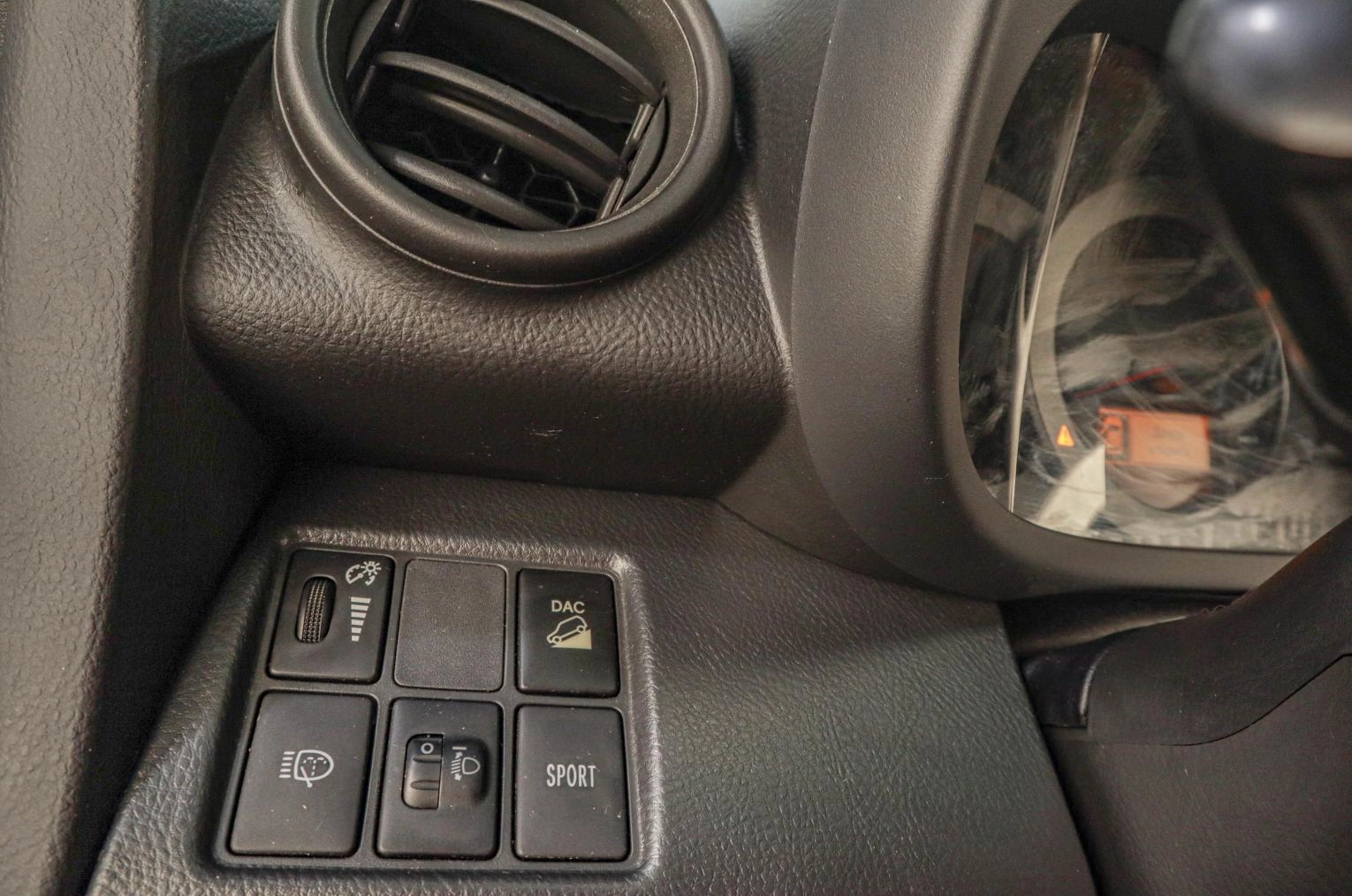 Toyota RAV4 9 из 17