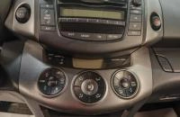 Toyota RAV4 13 из 17