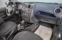 Ford Fiesta 14 из 15