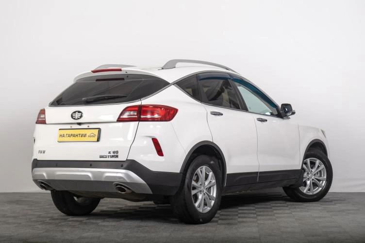 FAW Besturn X80 6 из 6