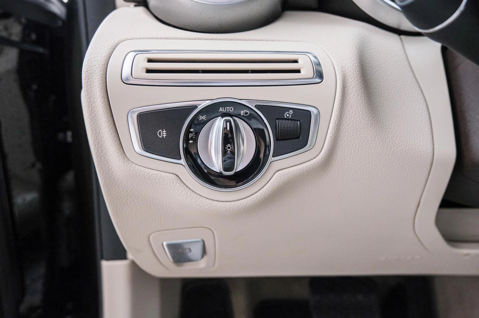 Mercedes-Benz C-класс 18 из 21