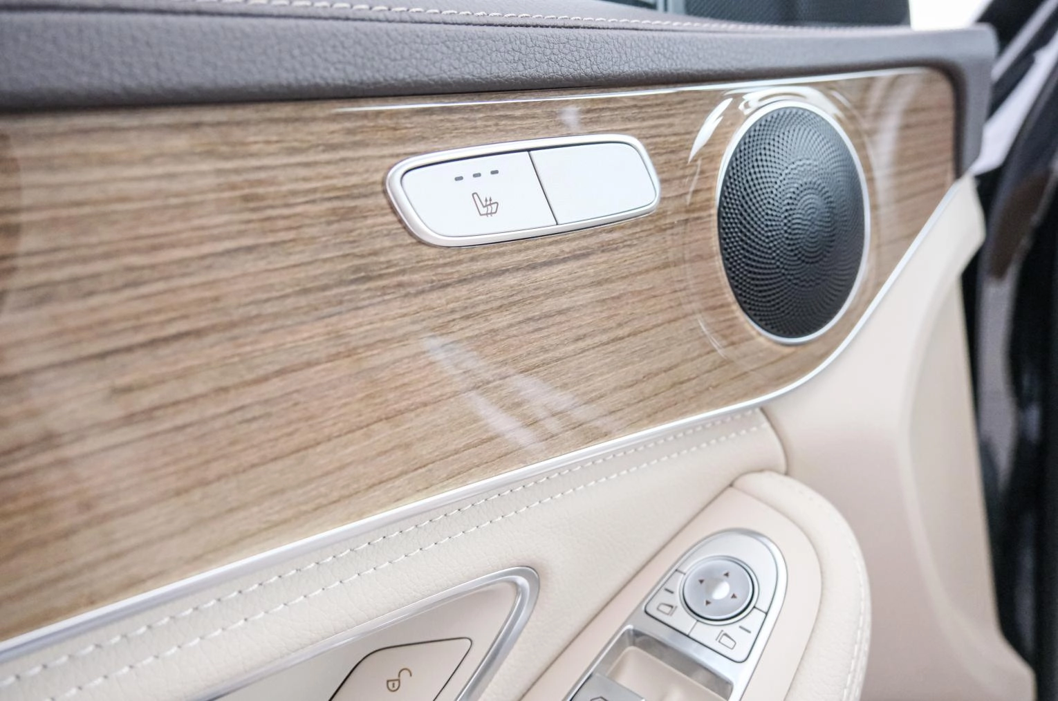 Mercedes-Benz C-класс 19 из 21