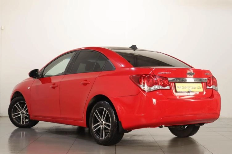 Chevrolet Cruze 4 из 15