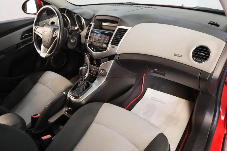 Chevrolet Cruze 13 из 15