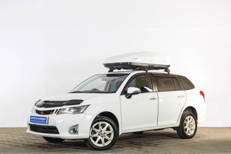 Toyota Corolla Fielder 3 из 6