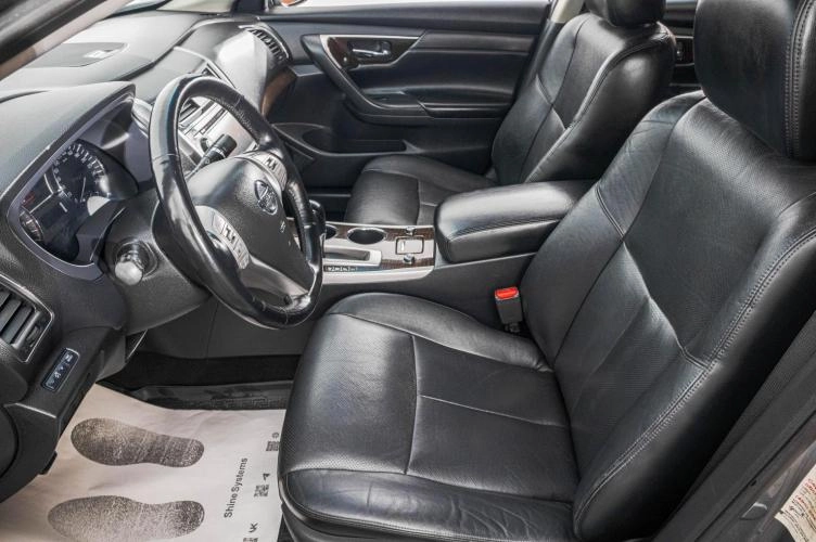 Nissan Teana 10 из 29
