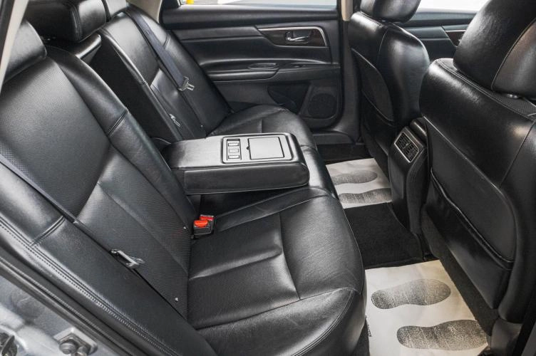 Nissan Teana 28 из 29