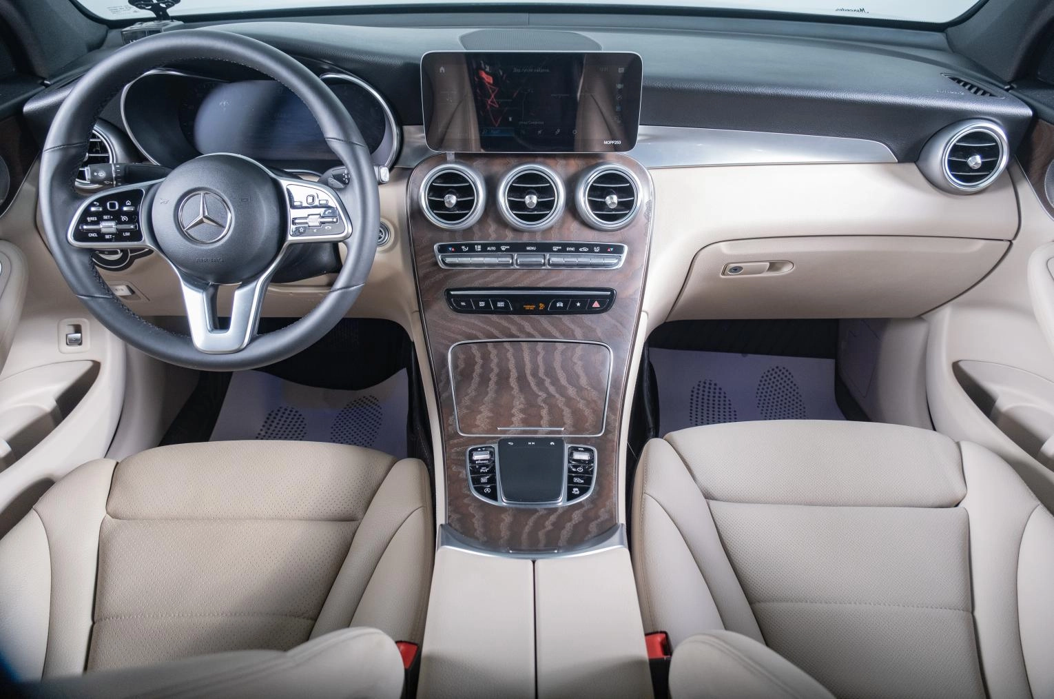 Mercedes-Benz GLC-класс Coupe 10 из 22