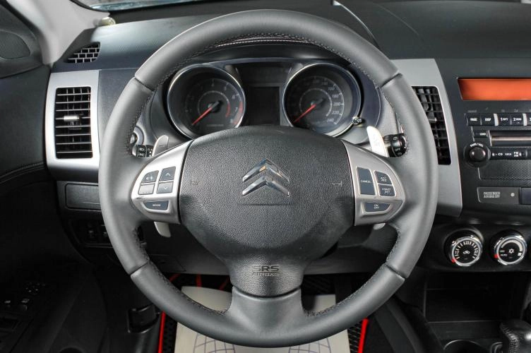 Citroen C-Crosser 13 из 19