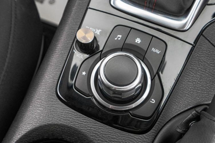 Mazda Axela 19 из 24