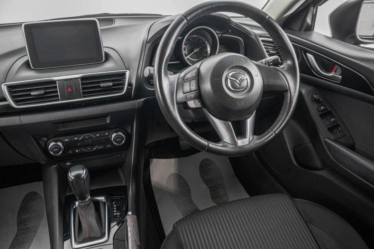 Mazda Axela 15 из 24