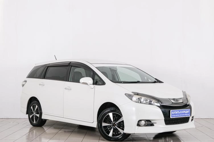 Toyota Wish 1 из 6
