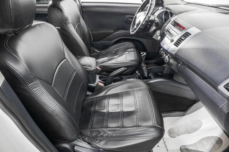 Mitsubishi Outlander 17 из 20