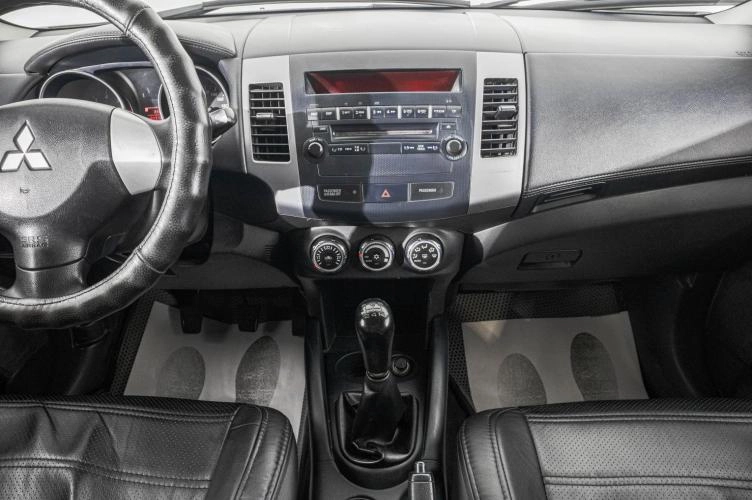 Mitsubishi Outlander 12 из 20