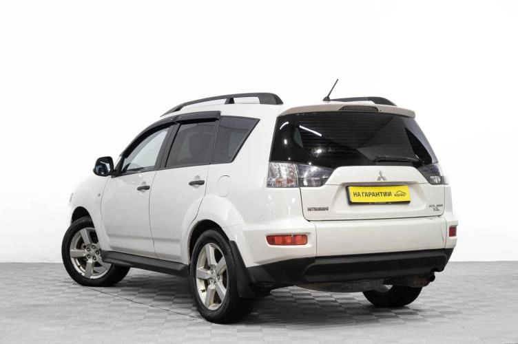 Mitsubishi Outlander 6 из 20