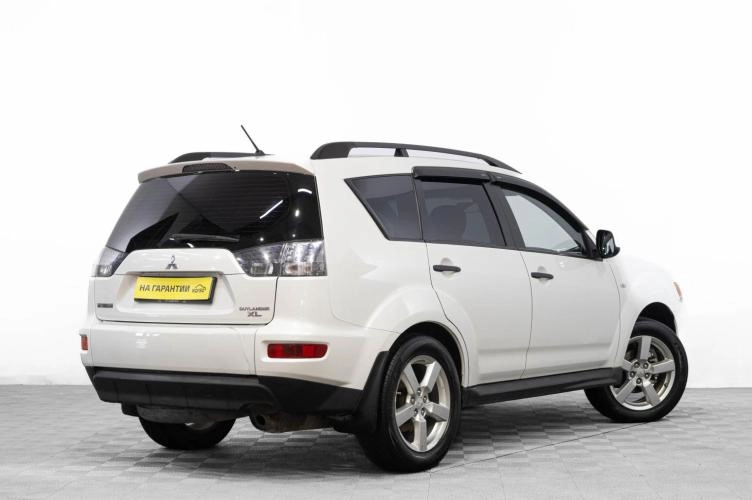 Mitsubishi Outlander 4 из 20