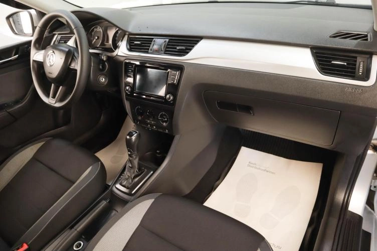 Skoda Rapid 10 из 17