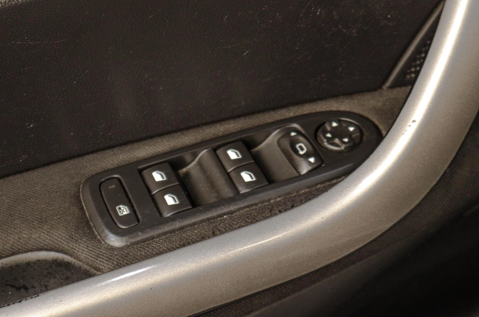 Peugeot 408 7 из 15