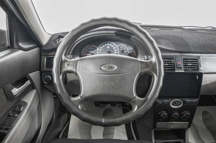 ВАЗ (LADA) Priora 11 из 19