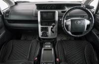 Toyota Voxy 10 из 21