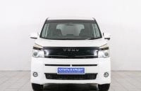 Toyota Voxy 2 из 21