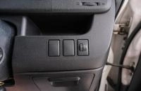 Toyota Voxy 17 из 21