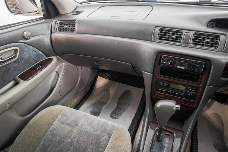 Toyota Camry Gracia 18 из 22