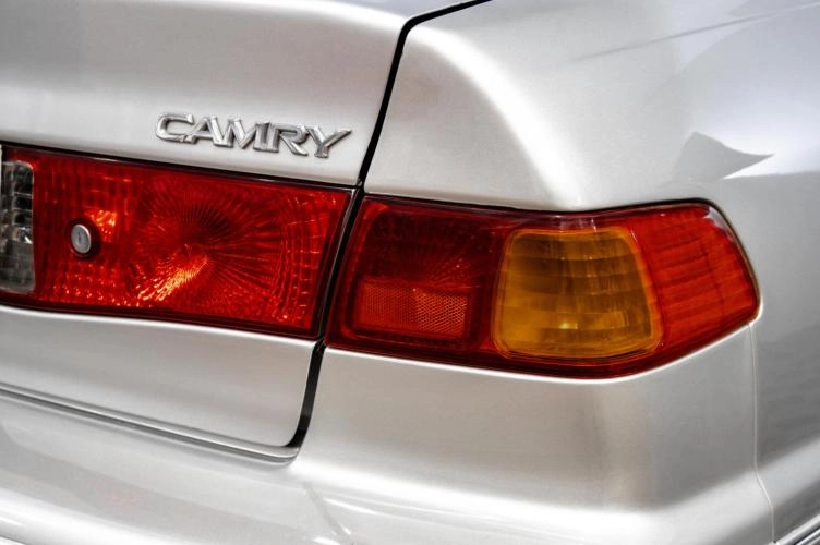 Toyota Camry Gracia 8 из 22