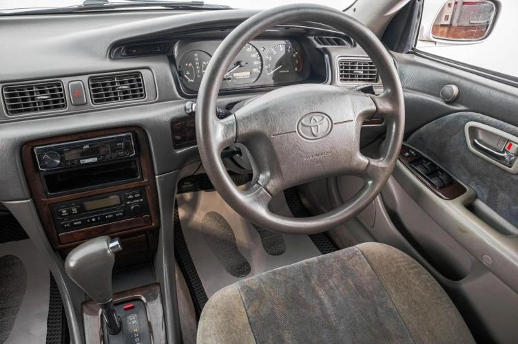 Toyota Camry Gracia 14 из 22