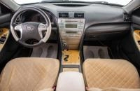 Toyota Camry 9 из 24