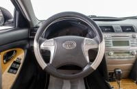 Toyota Camry 13 из 24