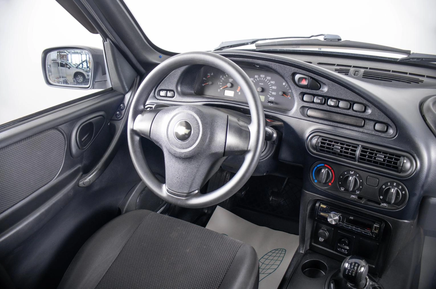Chevrolet Niva 11 из 22