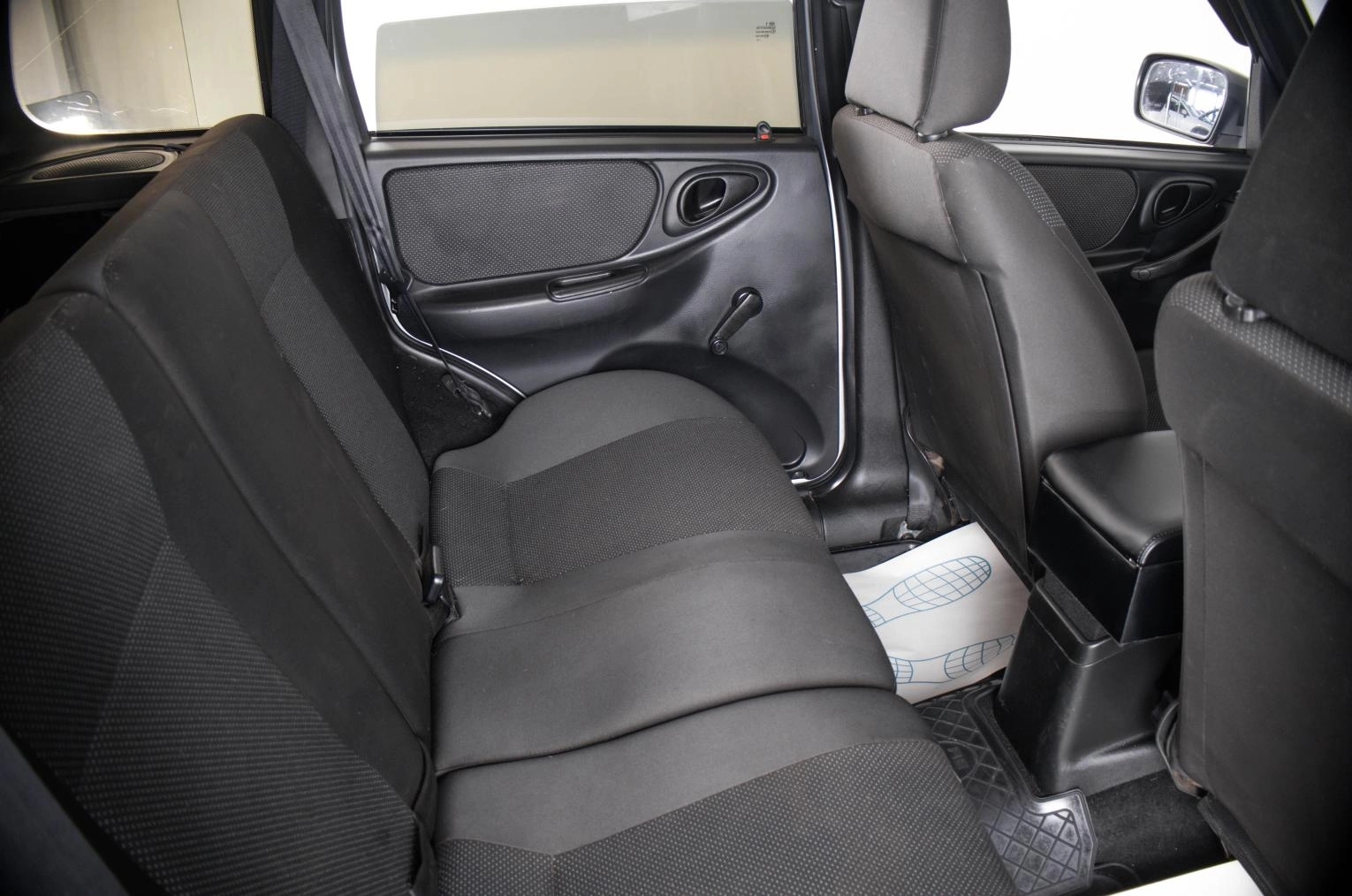 Chevrolet Niva 9 из 22