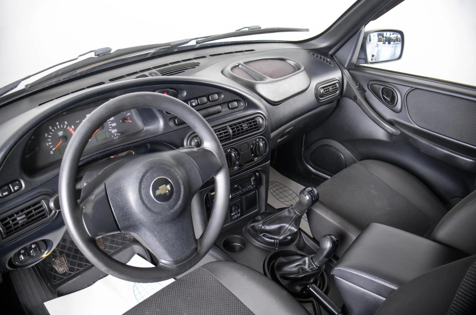 Chevrolet Niva 7 из 22