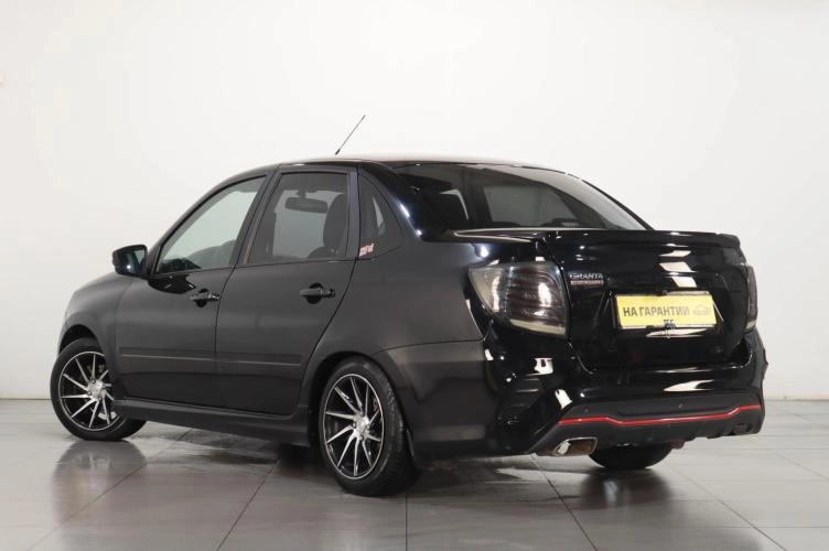 ВАЗ (LADA) Granta 4 из 16