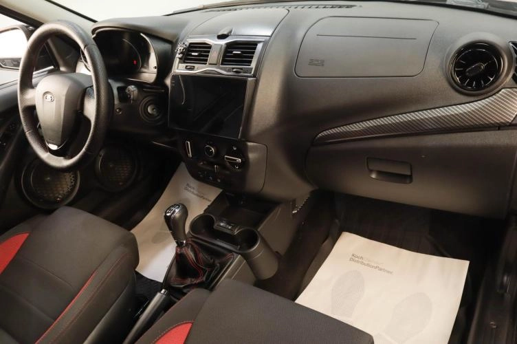 ВАЗ (LADA) Granta 10 из 16