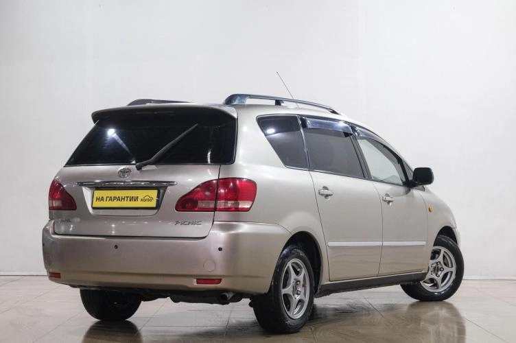 Toyota Picnic 6 из 6