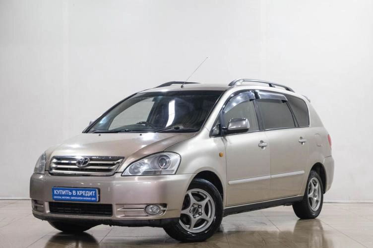 Toyota Picnic 3 из 6