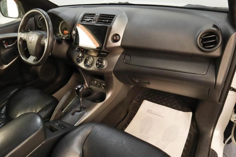 Toyota RAV4 9 из 18