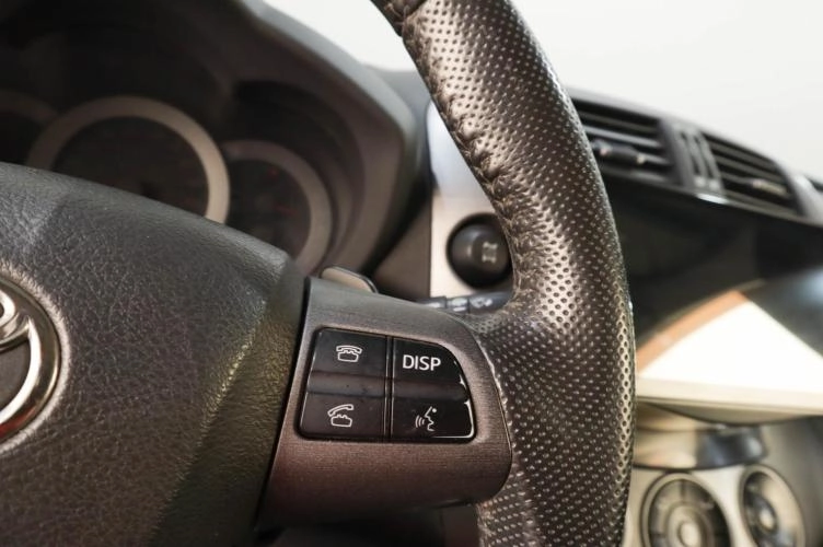 Toyota RAV4 11 из 18