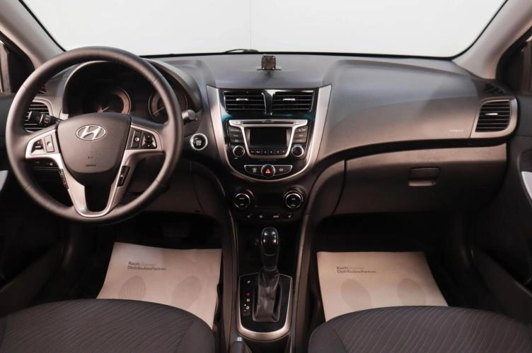 Hyundai Solaris 9 из 20