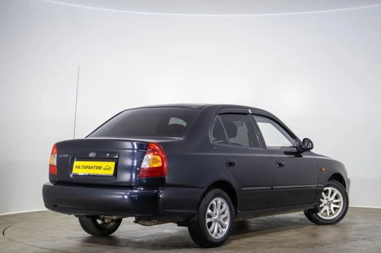 Hyundai Accent 4 из 6